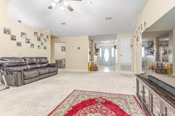 Gulf Breeze, FL 32563,1381 Connemara Cir