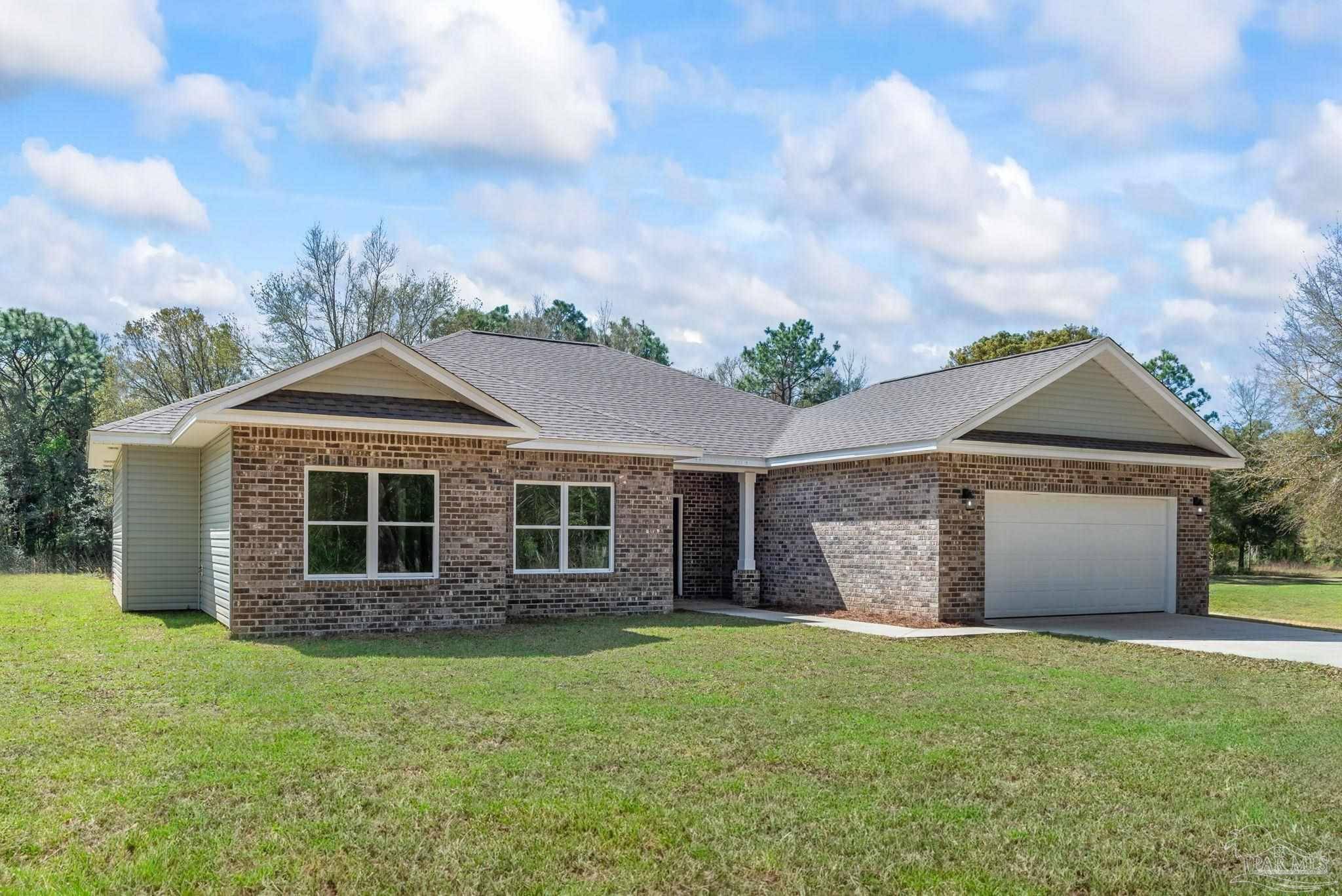 Milton, FL 32583,8261 Larson Ln