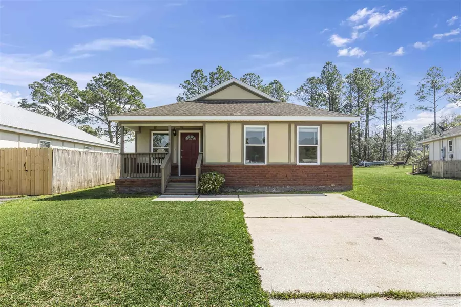 102 Kathryn Dr, Pensacola, FL 32506