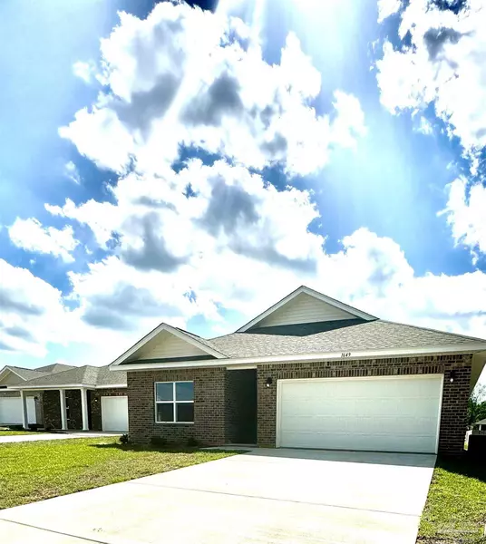 1649 Slate Dr, Cantonment, FL 32533