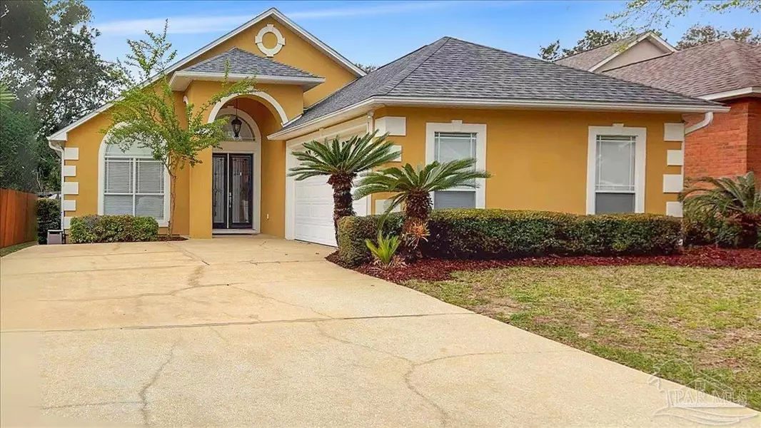 1392 Autumn Breeze Cir, Gulf Breeze, FL 32563