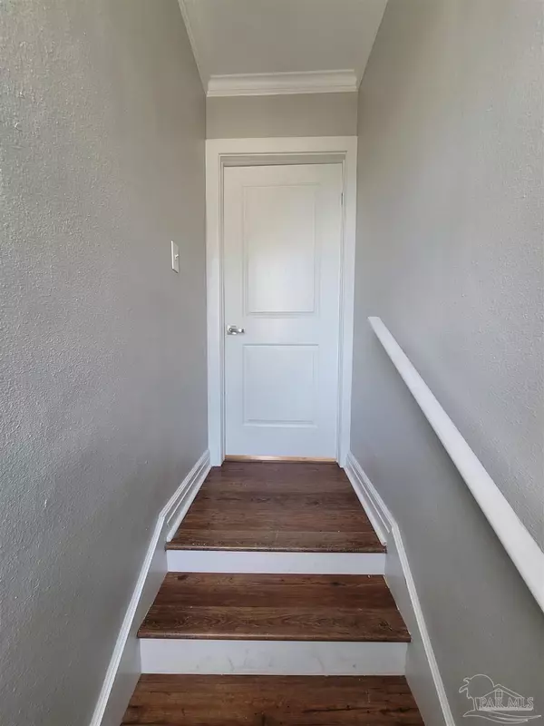 Pensacola, FL 32501,4 W Desoto St