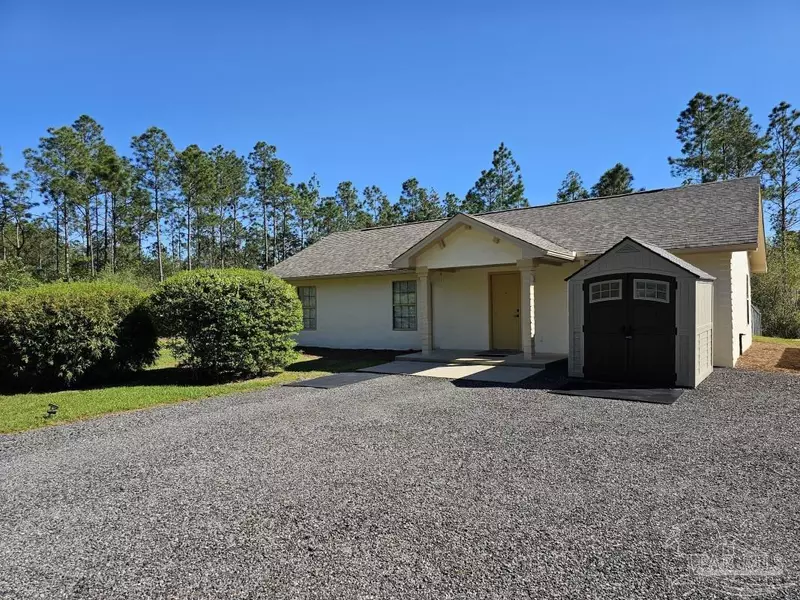 5811 San Blas St, Milton, FL 32583