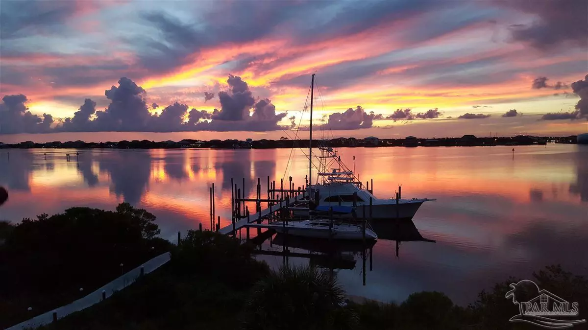 Pensacola Beach, FL 32561,100 Ft Pickens Rd