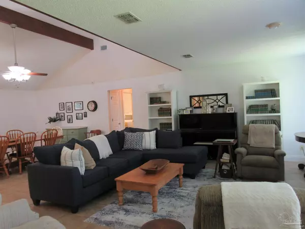 Milton, FL 32583,3353 Mills Bayou Dr