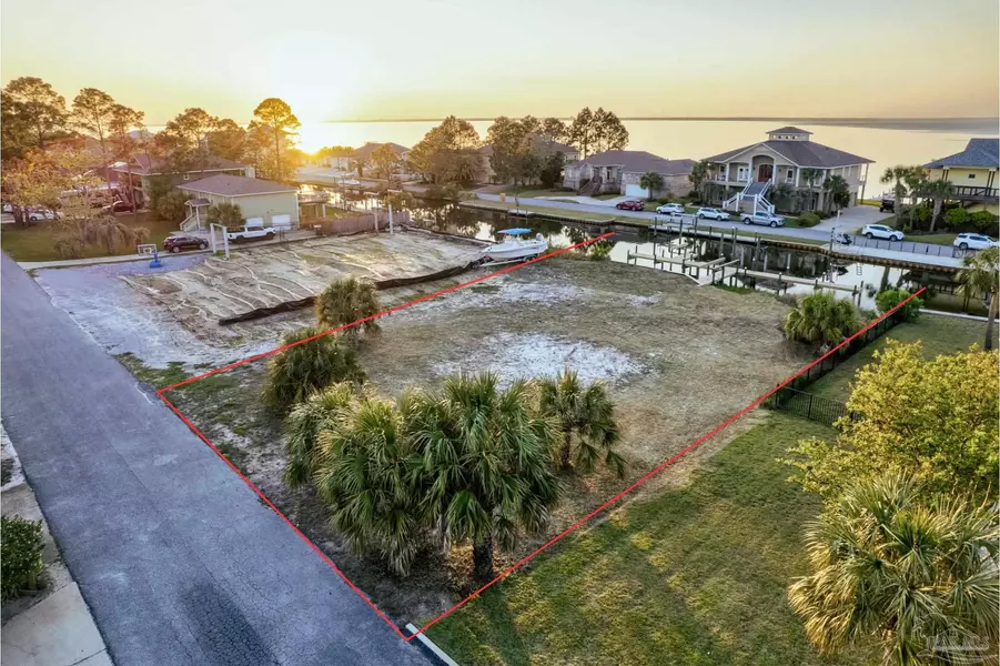 3032 Coral Strip Pkwy, Gulf Breeze, FL 32563