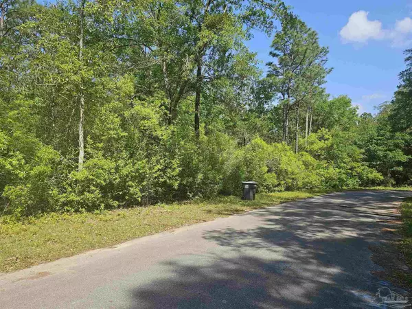 Milton, FL 32583,000 Glade Dr