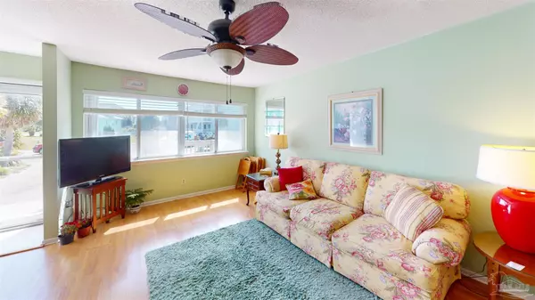 Navarre Beach, FL 32566,1407 Tina Dr