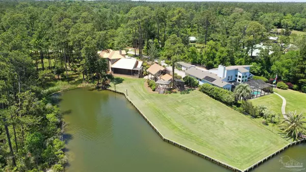 Elberta, AL 36530,7002 S Bayou Dr