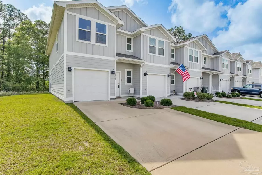 8971 Brigade Trl, Pensacola, FL 32534