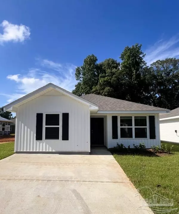 703 W Devane St, Pensacola, FL 32534