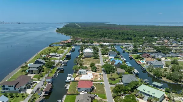 Gulf Breeze, FL 32563,2653 Bay St