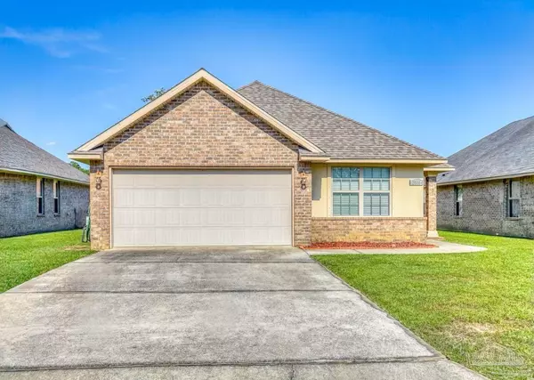 2566 Fiddlers Cir, Cantonment, FL 32533