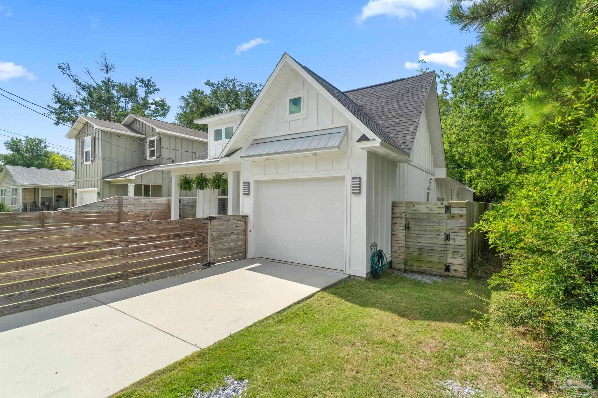 Pensacola, FL 32503,1435 E Cross St