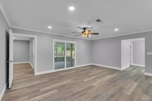 10752 Jolyne Dr Pensacola, FL 32506