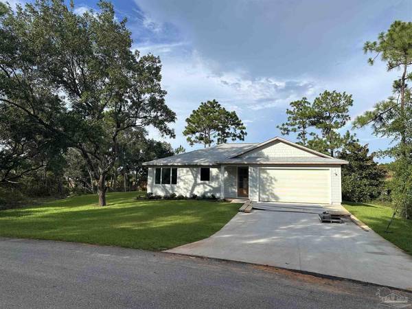 5994 Capitol Dr, Gulf Breeze, FL 32563