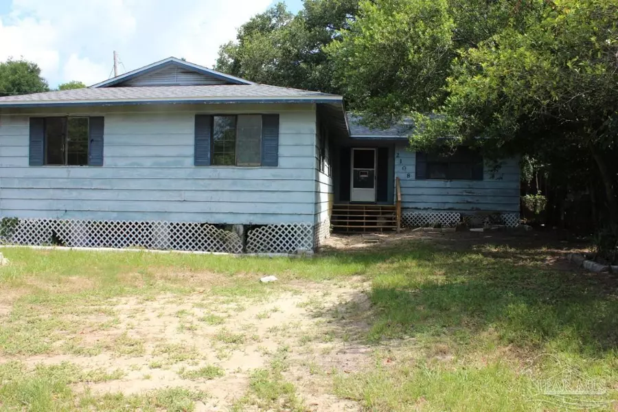 2108 W Bobe St, Pensacola, FL 32505