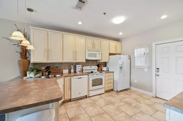 1150 Ft Pickens Rd Pensacola, FL 32561