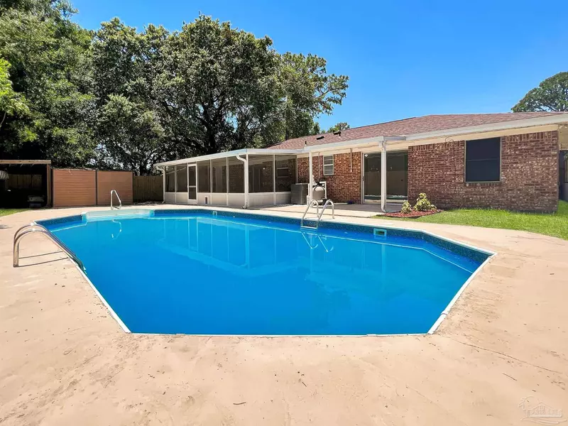 366 Quigley Rd, Pensacola, FL 32506