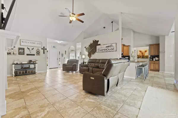 Pace, FL 32571,2879 Greystone Dr