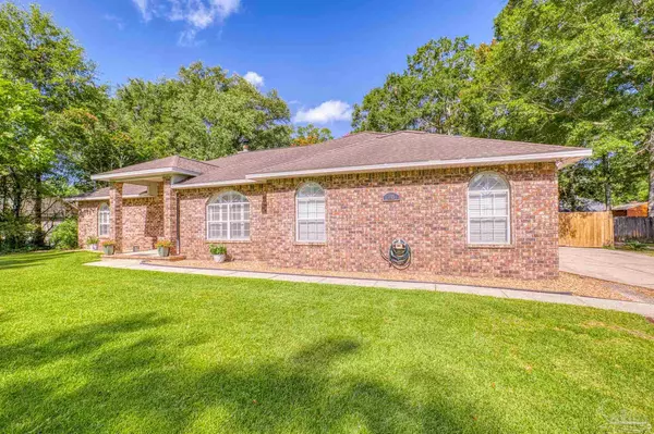 Cantonment, FL 32533,1815 Knight Cir