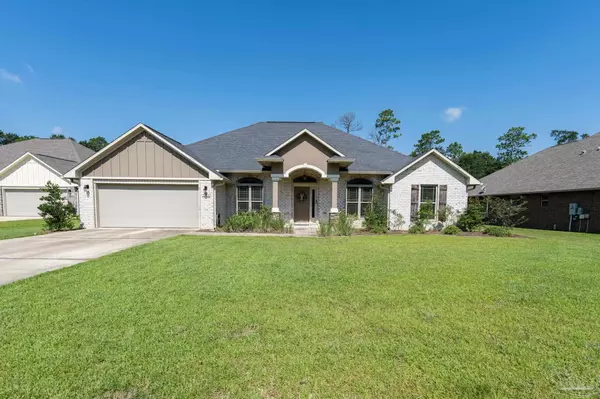 531 Upland Woods Rd, Cantonment, FL 32533