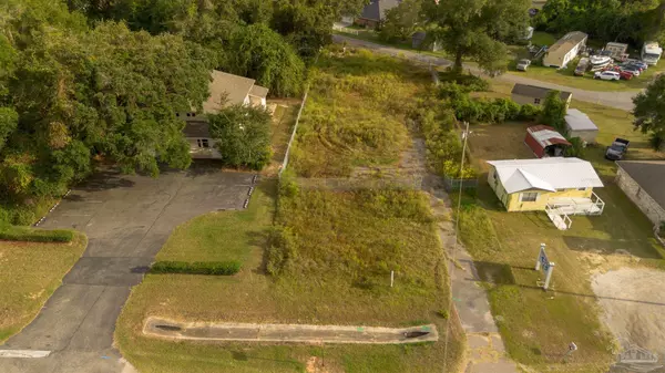 Pace, FL 32571,3663 Hwy 90
