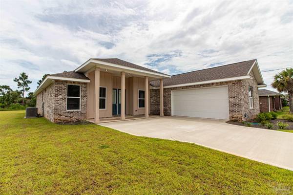 7489 Frankfort St, Navarre, FL 32566