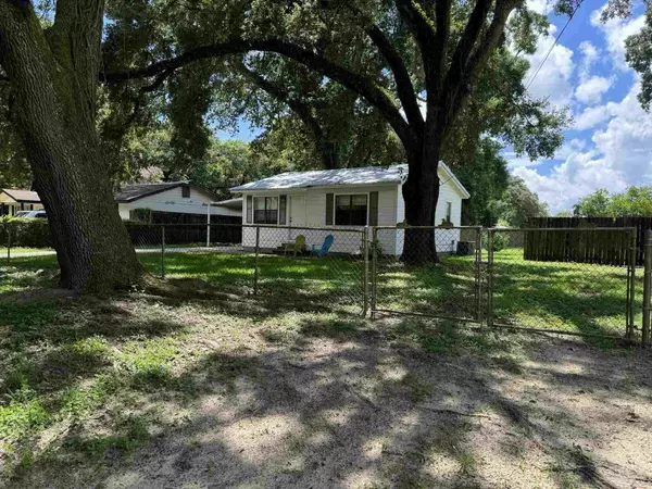 Pensacola, FL 32534,7917 Early Dr