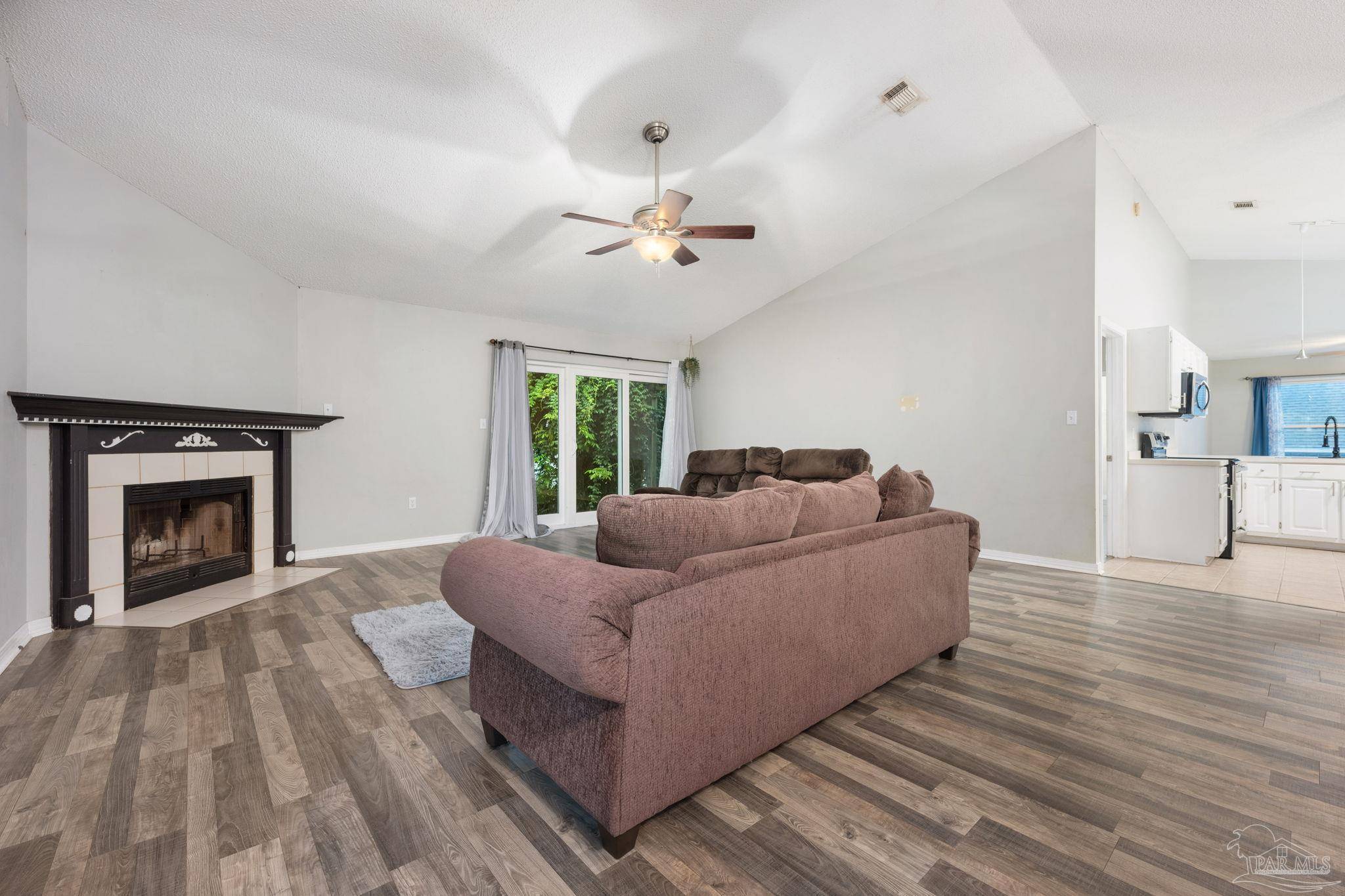 Crestview, FL 32539,542 Northern Dancer