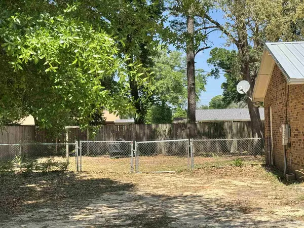 Milton, FL 32570,6577 Kennington Cir
