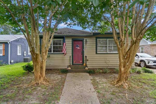 532 S 1st St, Pensacola, FL 32507