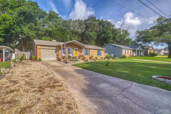 Pensacola, FL 32526,6699 Bellview Pines Rd