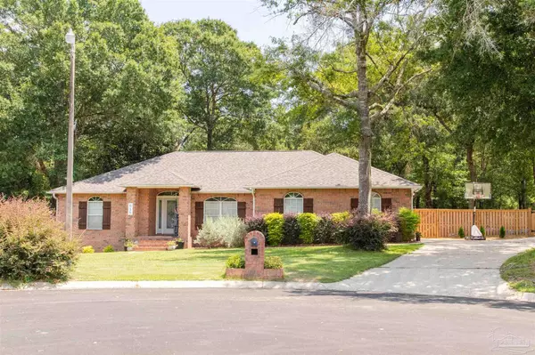 535 Derry Dr, Cantonment, FL 32533