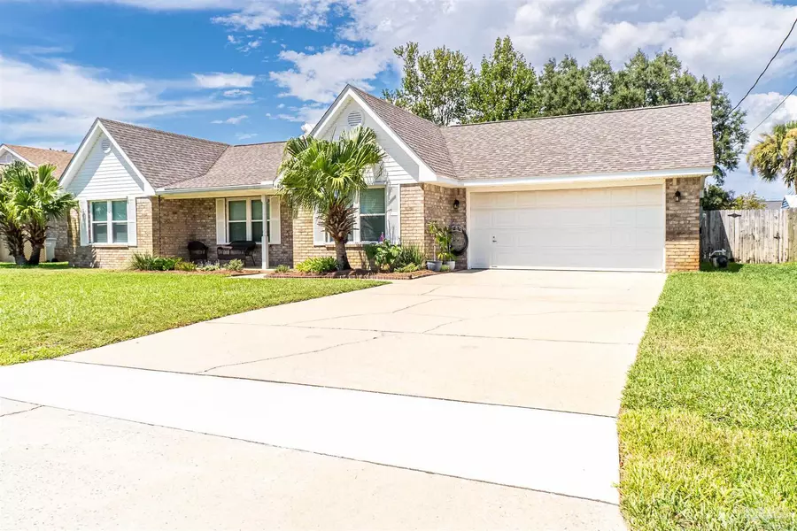 4813 Kitty Hawk Cir, Gulf Breeze, FL 32563