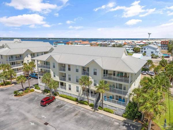 8436 Gulf Blvd, Navarre Beach, FL 32566