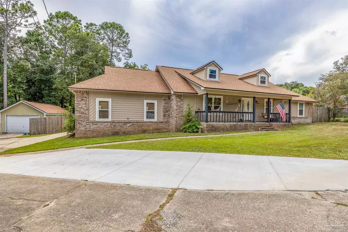 Cantonment, FL 32533,1809 Kings Way Cir