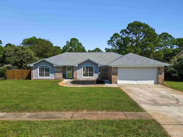 2357 Mary Anne Cir, Navarre, FL 32566