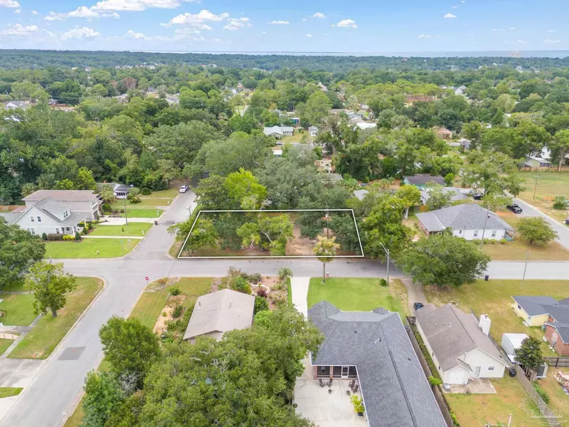 1601 E Scott St, Pensacola, FL 32503