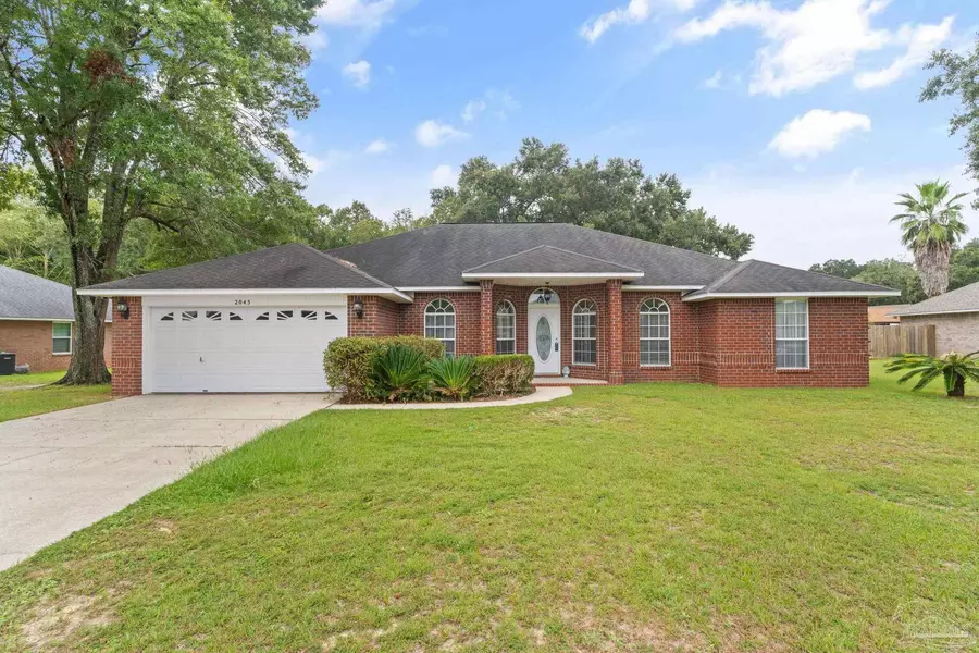 2045 Dovefield Dr, Pensacola, FL 32534