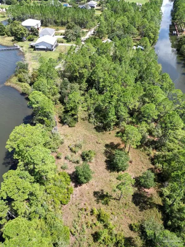 Milton, FL 32583,000 Virginia Ln