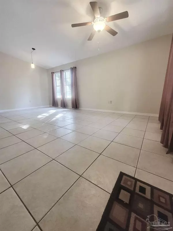 Pensacola, FL 32514,9400 Link Cir