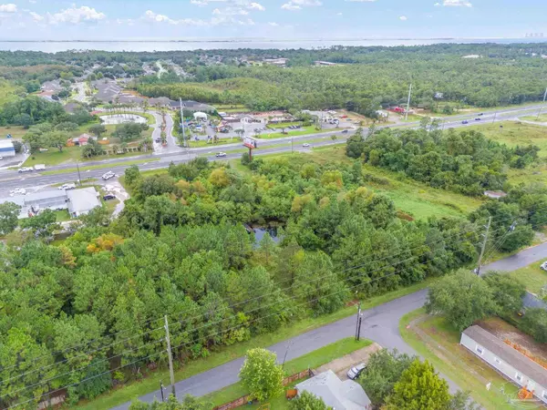 Gulf Breeze, FL 32563,5214 Gulf Breeze Pkwy