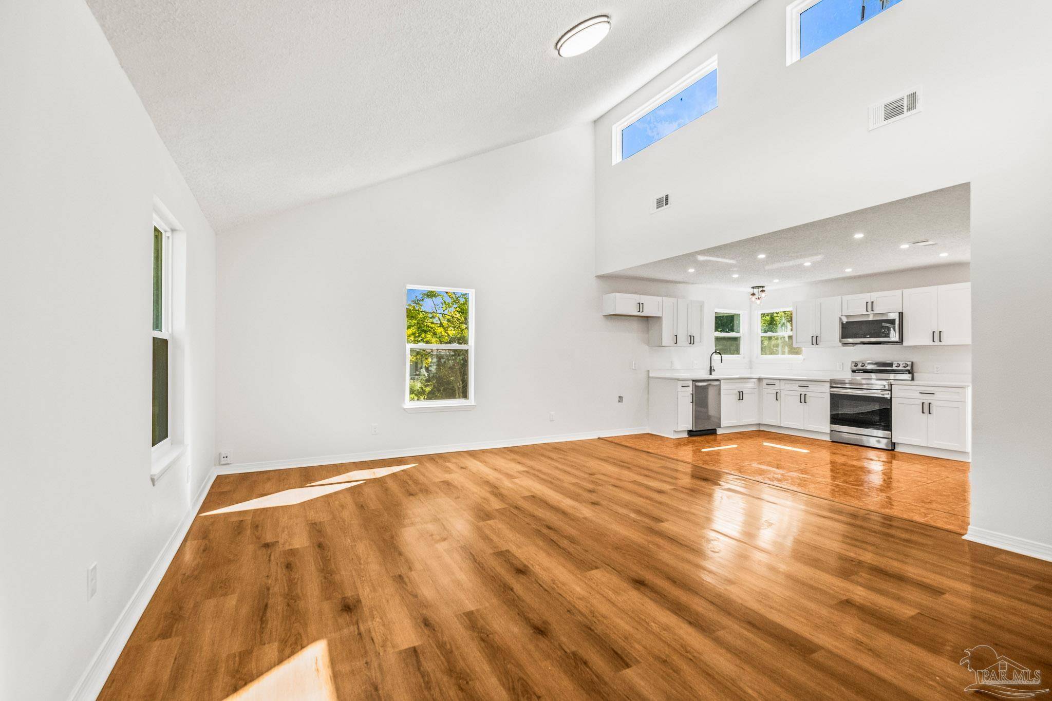Pace, FL 32571,4377 Forest Ct