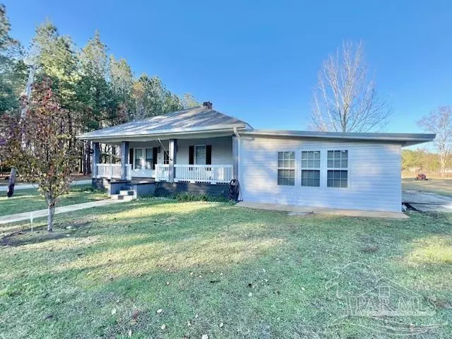 1154 Lowery Rd, Atmore, AL 36502