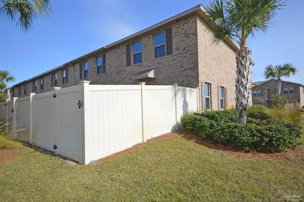 Navarre, FL 32566,8723 Brown Pelican Cir