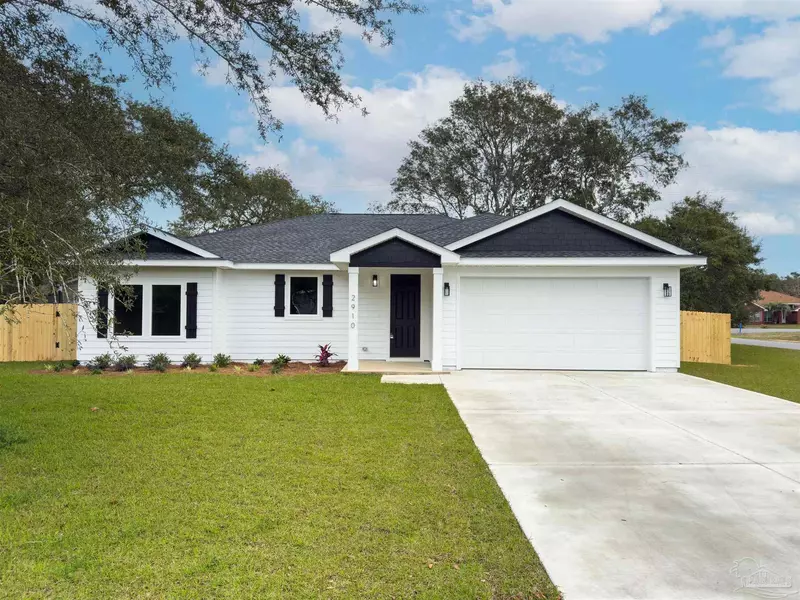 2910 Ferris Dr, Navarre, FL 32566