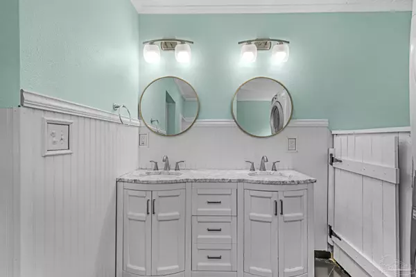 Pensacola, FL 32507,303 SE Gilliland Rd