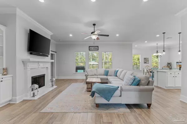 Gulf Breeze, FL 32563,4726 Soundside Dr