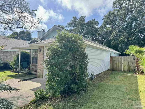 Pensacola, FL 32504,3503 Silvertree Ln